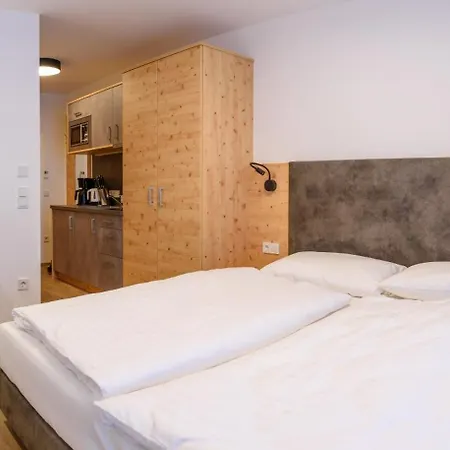 Centerhouse מלון דירות וואגריין